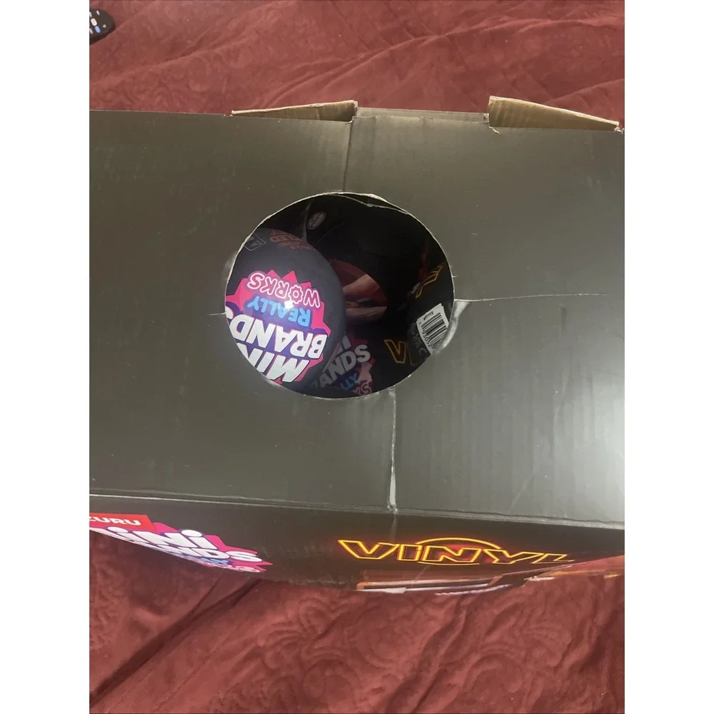 ZURU Mini Brands Vinyl 24 Mystery Balls + READ Retail Display Box At Target Only